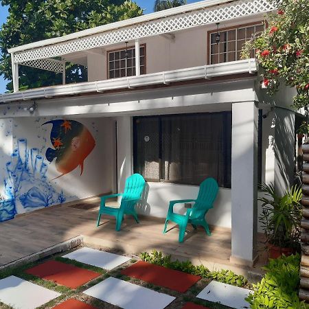 Joebi'S House Walking Distance To Rocky Cay Beach Ideal For Families Or Groups Buenavista  Buitenkant foto