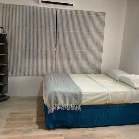 Joebi'S House Walking Distance To Rocky Cay Beach Ideal For Families Or Groups Buenavista  Buitenkant foto